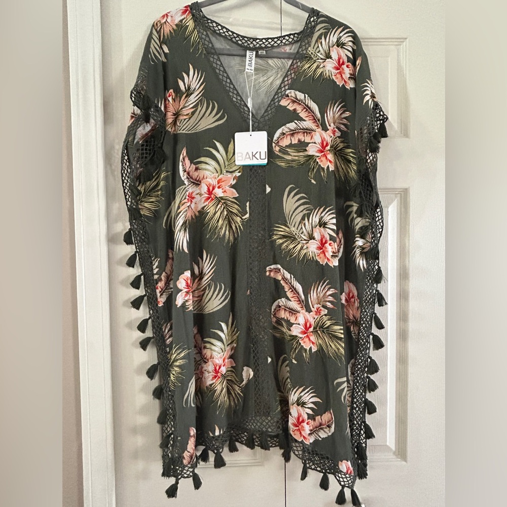 BAKU Swim Coverup OS Short Sleeve Deep V-Neck Semi-Sheer Coral Botanical Floral